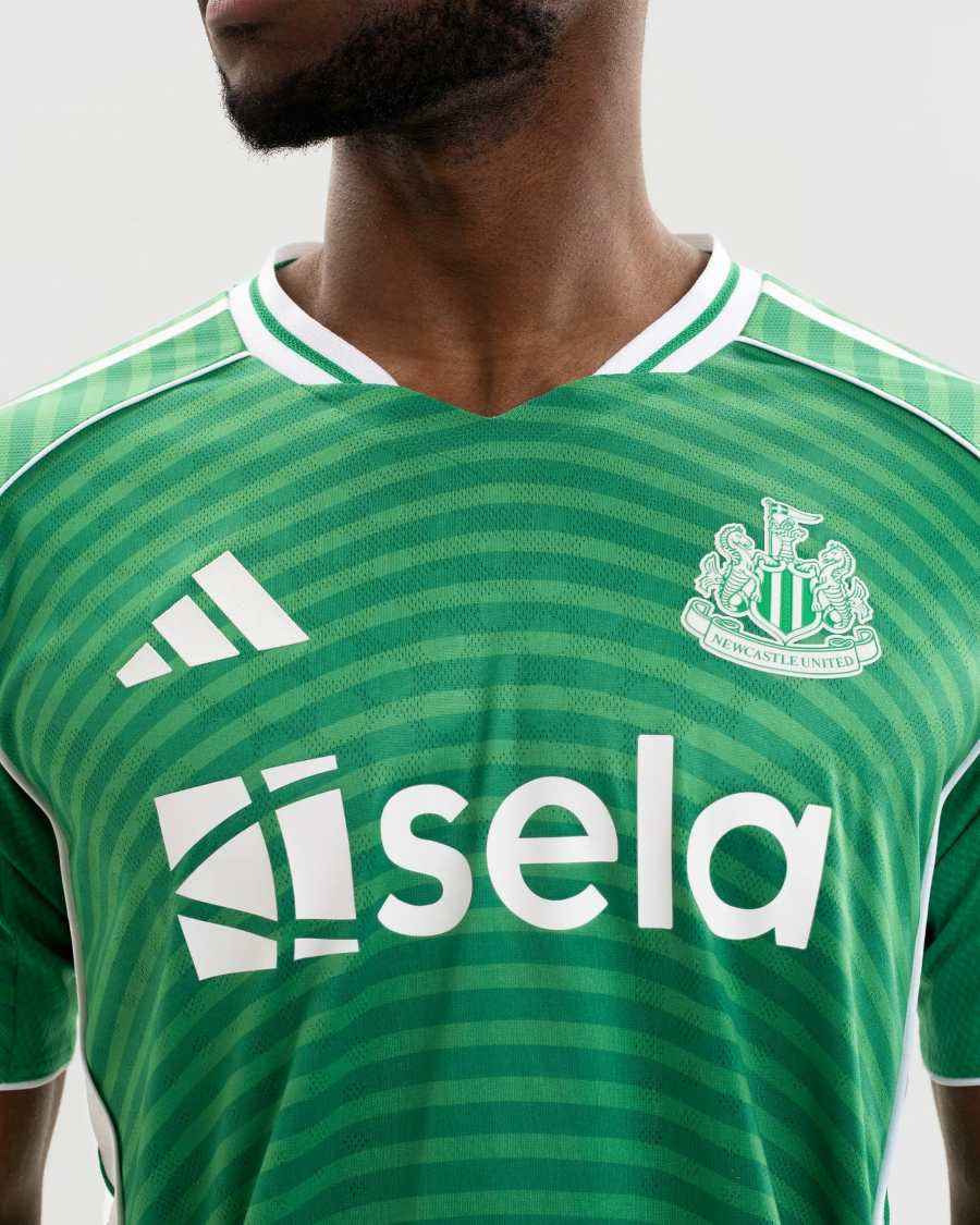 Newcastle United Away Jersey 25/26 (Player Version)