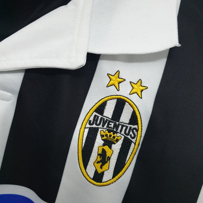 Juventus Home Long Sleeve Retro Jersey 1999-00