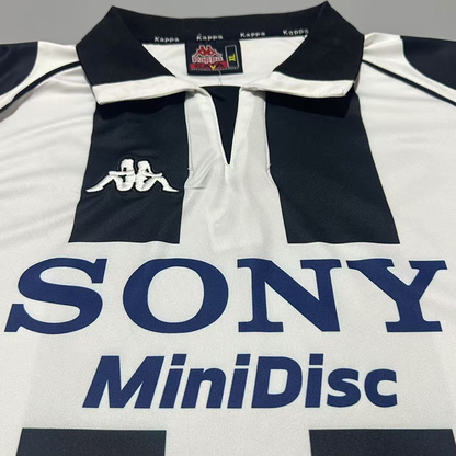 Juventus Home Retro Jersey 1997-98